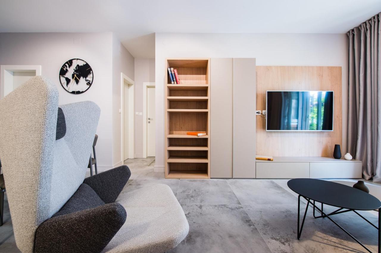 Luxury Apartments Elizabeth ポドストラナ エクステリア 写真
